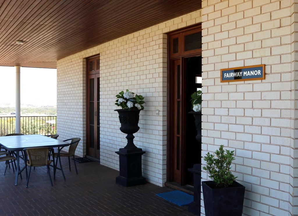 Fairway Manor Accommodation نورثام المظهر الخارجي الصورة